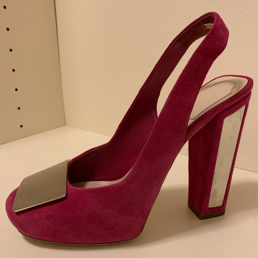 Trendy  Hot Pink 60s Platform Mirrored Slingback